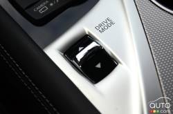 2016 Infiniti Q50 2.0T driving mode controls