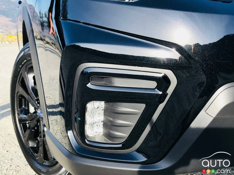 Front light of the 2019 Subaru Forester Sport 
