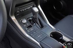 2016 Lexus NX 300h executive shift knob