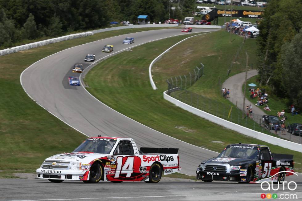 Max Papis, Chevrolet Sport Clips Joe in action during race on Auto123.tv