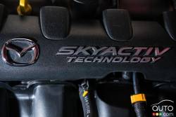 Détail du moteur de la Mazda MX-5 2015