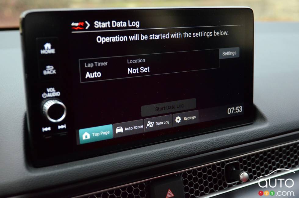 We drive the 2023 Honda Civic Type R