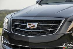 Calandre avant de la Cadillac CTS-V super sedan 2017 and Cadillac ATS-V Sedan 2017