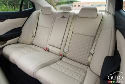 2015 Nissan Maxima Platinum rear seats