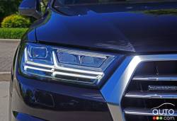 2017 Audi Q7 3.0 TFSI Quattro Technik headlight