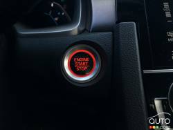 Bouton de démarrage et arrêt du moteur de la Honda Civic Touring 2016