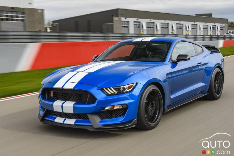We drive the 2019 Ford Mustang Shelby GT350