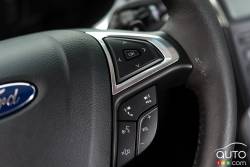 2015 Ford Edge Titanium steering wheel mounted audio controls