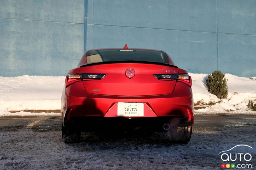 We test drive the 2019 Acura ILX A-Spec