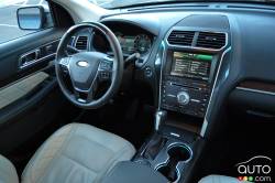 Console centrale du Ford Explorer Platinum 2016