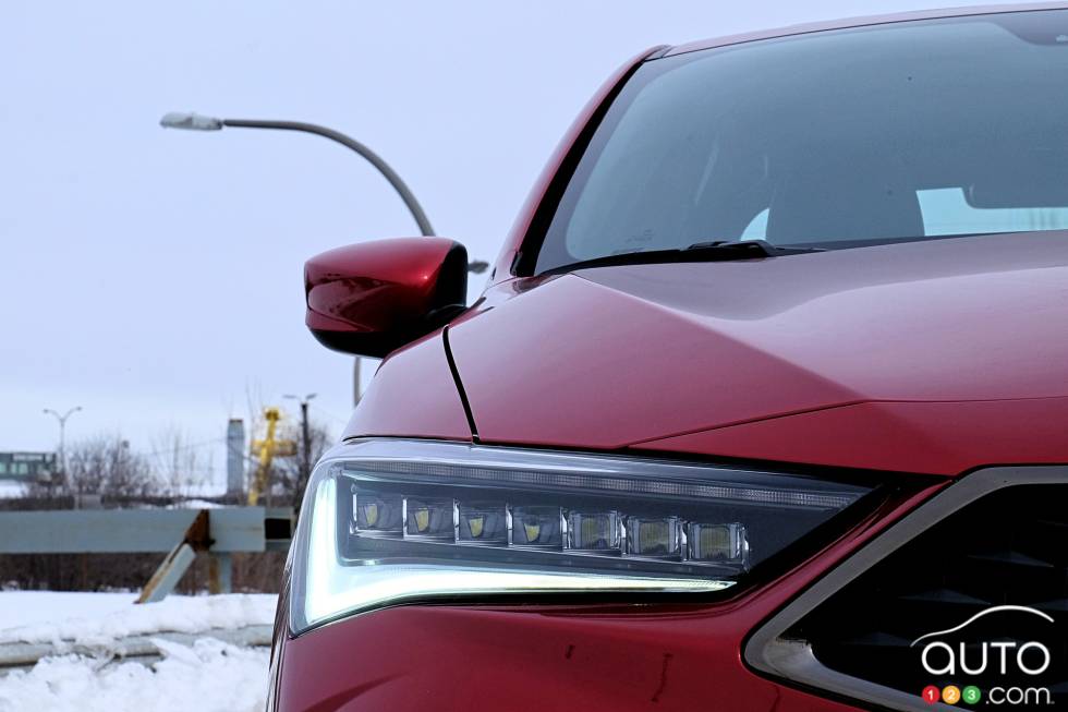 We test drive the 2019 Acura ILX A-Spec