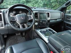 2015 Ram 1500 Ecodiesel cockpit