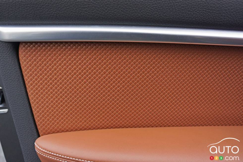 2016 BMW 340i xDrive interior details