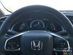 2016 Honda Civic Touring steering wheel detail