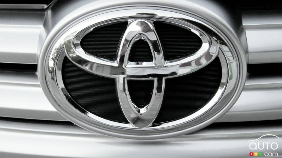 Logo details