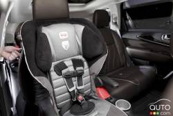 Child seat installed in the second row