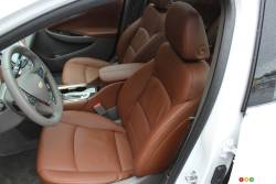 2016 Chevrolet Malibu front seats