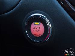 Bouton de démarrage et arrêt du moteur du Nissan Pathfinder Platinum 2016