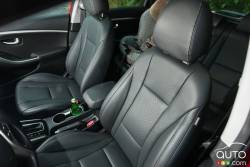 2016 Hyundai Elantra GT Limited front seats