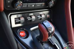 Boutton de contrôle des modes de conduite de la Nissan GTR 2017