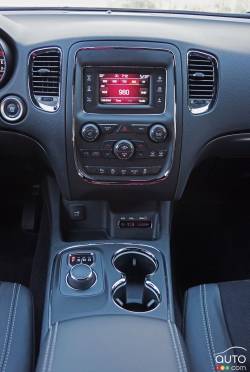 Console centrale du Dodge Durango SXT 2016