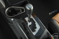 2016 Toyota RAV4 Hybrid shift knob