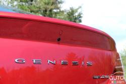 We drive the 2022 Genesis G70 