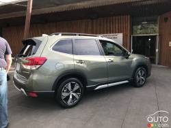 Side view of the 2019 Subaru Forester Premier