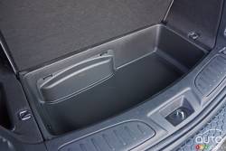 2016 Dodge Durango SXT trunk details