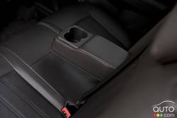 Rear centre console with storage