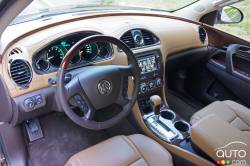 Habitacle du conducteur du Buick Enclave Premium AWD 2016