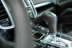 2015 Porsche Cayenne S E-Hybrid shift knob