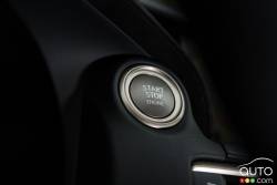 Bouton de démarrage et arrêt du moteur de la Lexus RC F 2015