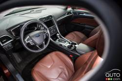 2016 Ford Fusion Titanium cockpit