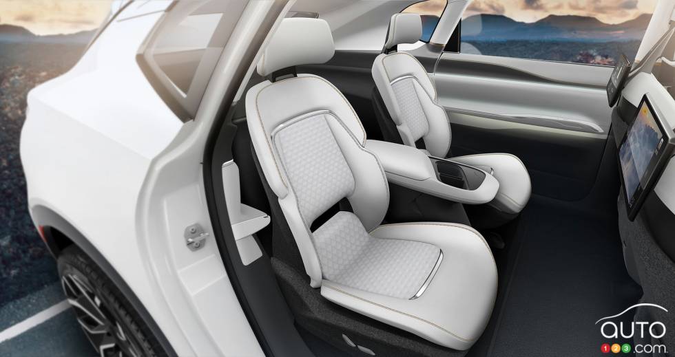 Introducing the Chrysler Airflow Concept