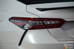 Rear headlight of the 2018 Camry X SE 