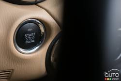 Bouton de démarrage et arrêt du moteur de la Mazda MX-5 2016