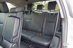 2016 Toyota Highlander XLE AWD third row seats