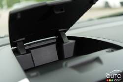 2015 Ford Edge Titanium dashboard compartment