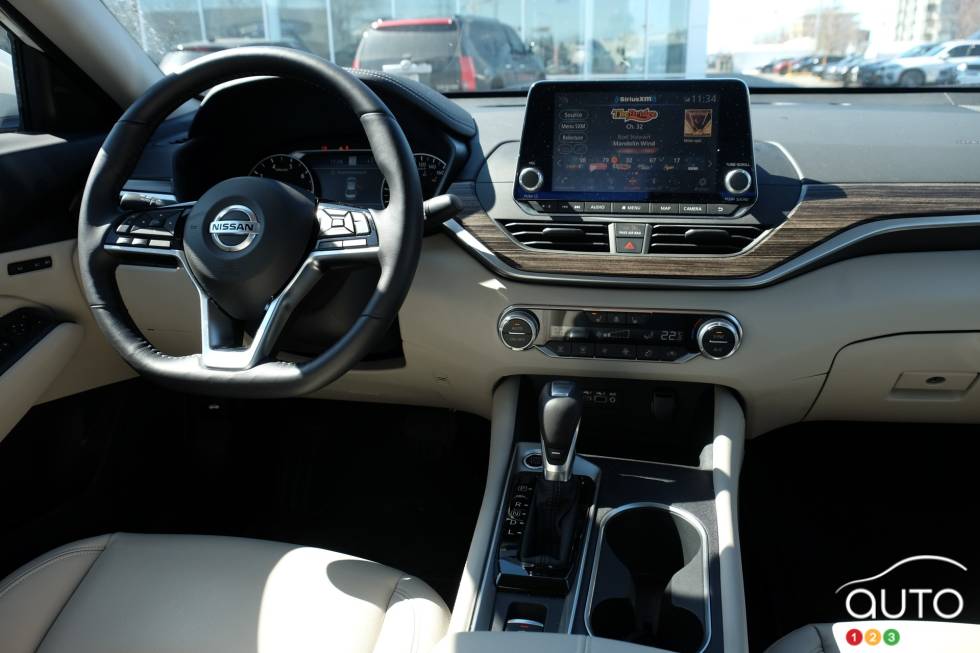 We drive the 2019 Nissan Altima
