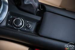 Système de contrôle de l'info divertissement de la Mazda MX-5 2016