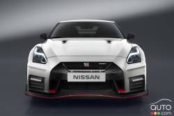 Vue de face de la Nissan GTR Nismo 2017