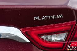 2015 Nissan Maxima Platinum trim badge
