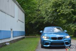 Vue de face de la BMW M2 2016