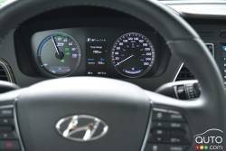 2016 Hyundai Sonata PHEV gauge cluster
