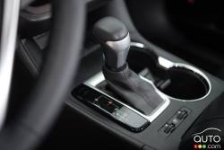 2016 Toyota Highlander Hybrid shift knob