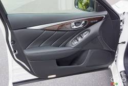 2016 Infiniti Q50s Red Sport door panel