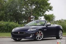 The 2014 Jaguar XKR convertible is the alternative to the Porsche 911 (but less focused), the Corvette convertible (but with more class) or even the BMW 650i (but with more attitude). This Jaguar is as mean as any famished cat on the prowl looking for its next meal or as tame as a domesticated kitty that gets a few square meals a day. The difference lies in the application of one small flag-adorned button in the centre console, and a heavy right foot. 