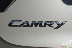 2016 Toyota Camry XLE model badge