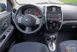 2016 Nissan Micra SR steering wheel